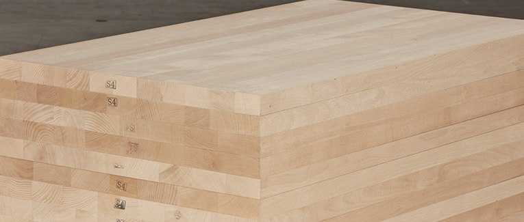 Qualitative Massivholz- und Dreischichtplatten